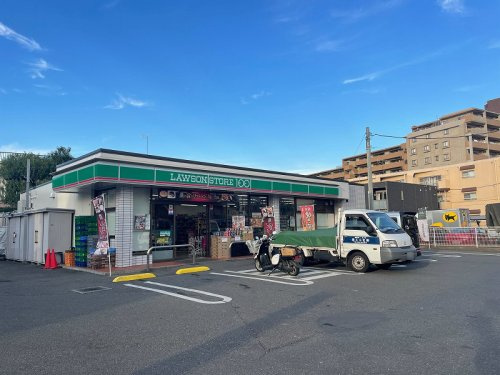 【コンビニエンスストア】ローソンストア100　新座栗原一丁目店まで130ｍ