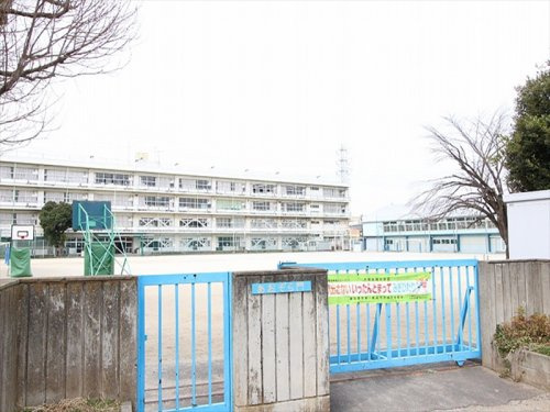 【小学校】新座市立池田小学校まで500ｍ