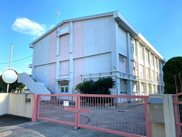 【小学校】名古屋市立平和が丘小学校まで990ｍ