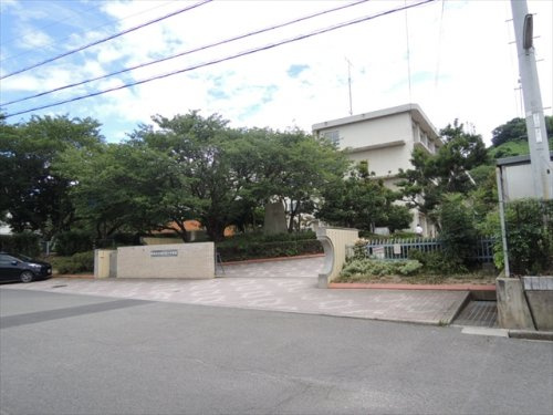 【小学校】味生第二小学校まで806ｍ
