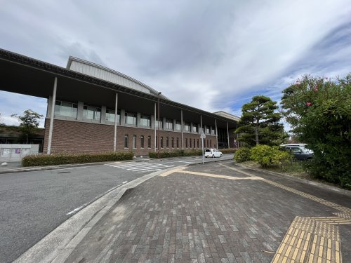 【スポーツ施設】洲本市文化体育館まで887ｍ