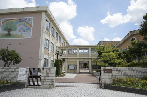 【中学校】名古屋市立鳴子台中学校まで313ｍ
