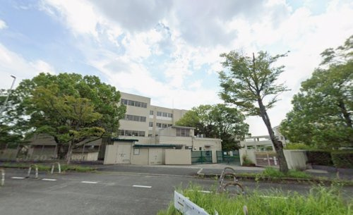 【小学校】吹田市立北山田小学校まで1360ｍ