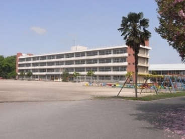 【小学校】宇都宮市立　新田小学校まで406ｍ