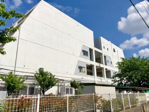 【中学校】足立区立六月中学校まで473ｍ