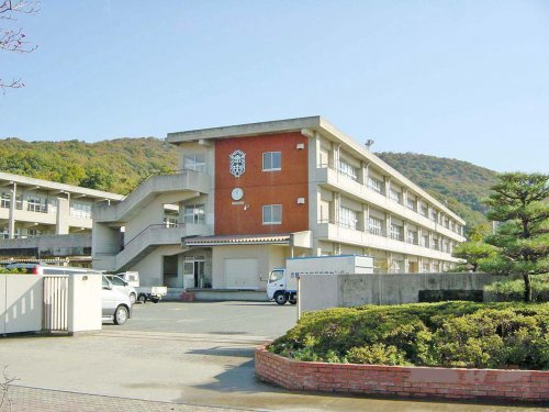 【中学校】赤穂市立赤穂東中学校まで763ｍ