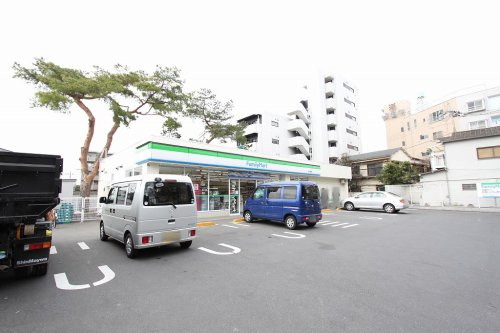 【コンビニエンスストア】ファミリーマート　大泉学園橋店まで240ｍ
