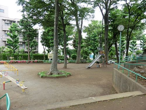【公園】小茂根公園まで260ｍ