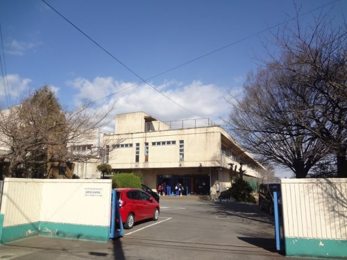 【中学校】 佐野市立　北中学校まで860ｍ