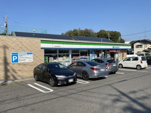 【コンビニエンスストア】ファミリーマート　五日市城山南店まで900ｍ