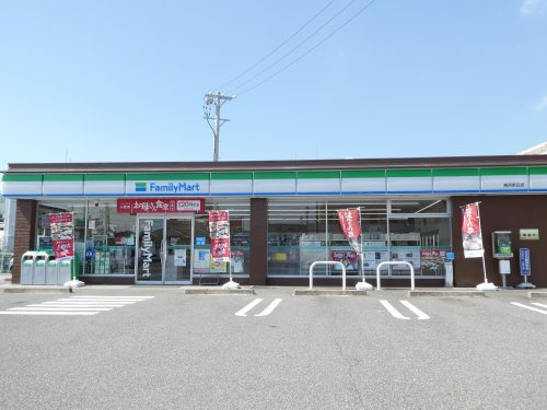 【コンビニエンスストア】ファミリーマート高浜新田店まで578ｍ