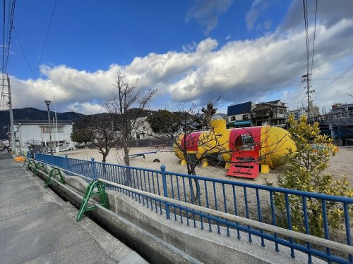【公園】西町公園まで564ｍ