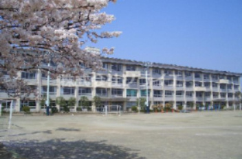 【小学校】川越市立広谷小学校まで718ｍ