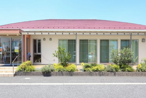 【歯科】りえこ歯科・矯正歯科クリニックまで2339ｍ