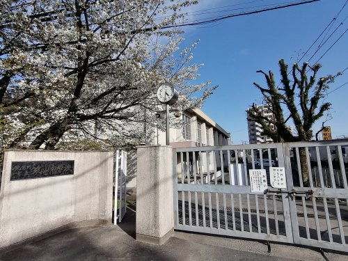 【中学校】筑紫野市立筑山中学校まで2848ｍ