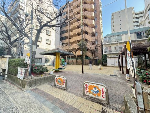 【公園】花隈小公園まで704ｍ