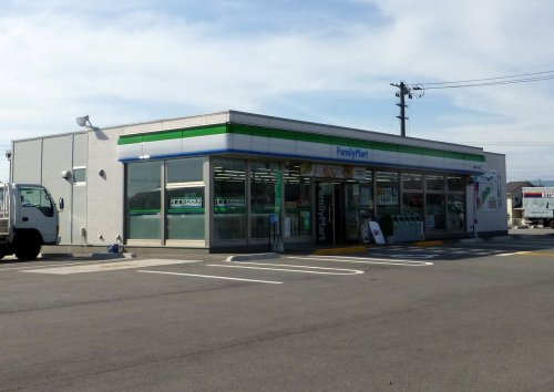 【コンビニエンスストア】ファミリーマート境港夕日ヶ丘店まで1298ｍ