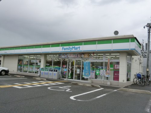 【コンビニエンスストア】ファミリーマート米子昭和町店まで637ｍ