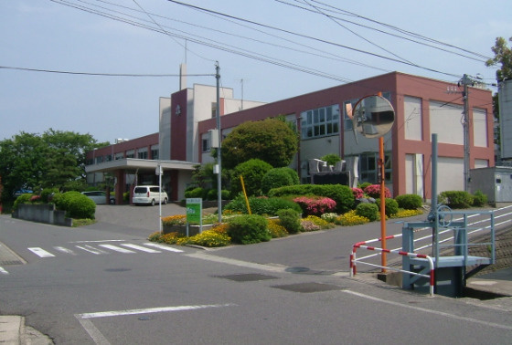 【中学校】琴浦町立東伯中学校まで396ｍ