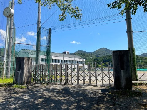 【中学校】秦野市立東中学校まで2182ｍ