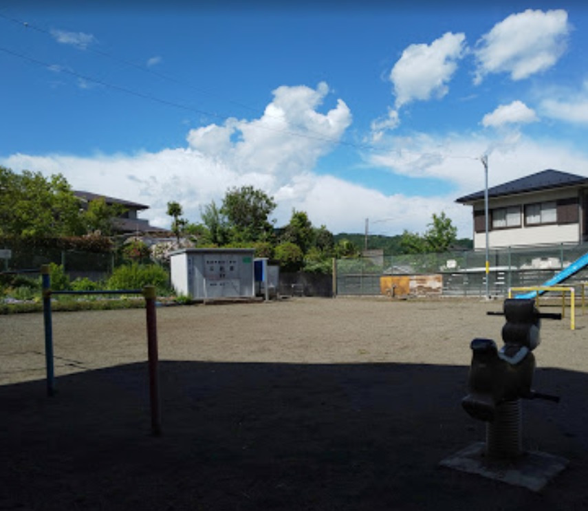 【公園】上新久公園まで887ｍ