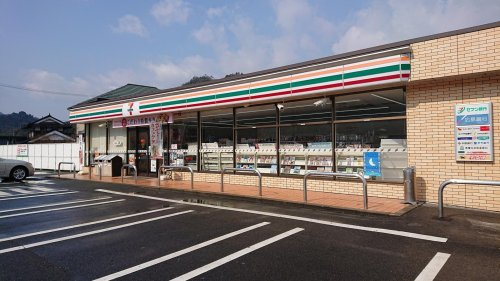 【コンビニエンスストア】セブンイレブン　広島白木井原店まで1588ｍ