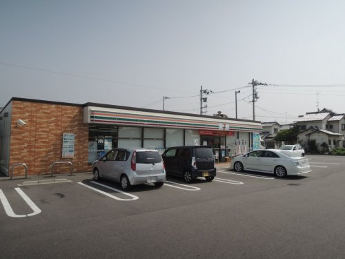 【コンビニエンスストア】セブンイレブン北条片山店まで927ｍ
