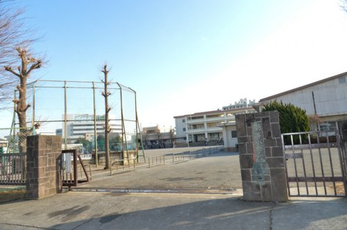 【小学校】平塚市立崇善小学校まで541ｍ