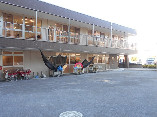 【保育園】グローバルキッズ愛住町園まで94ｍ