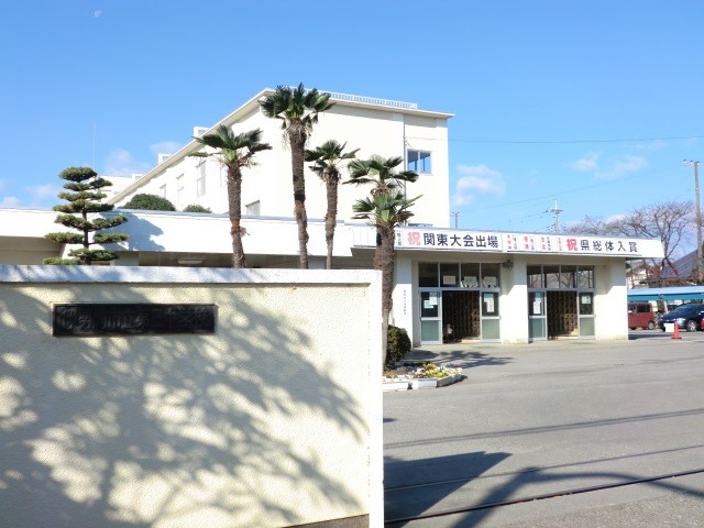 【中学校】伊勢崎市立第三中学校まで1600ｍ