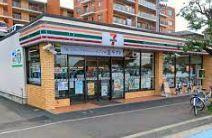 【コンビニエンスストア】セブンイレブン　横浜いずみ中央店まで585ｍ