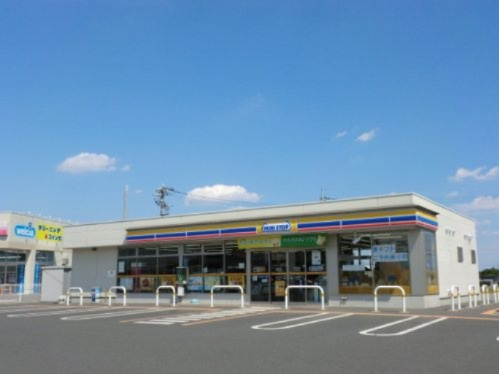 【コンビニエンスストア】ミニストップ　伊勢崎市場町店まで900ｍ