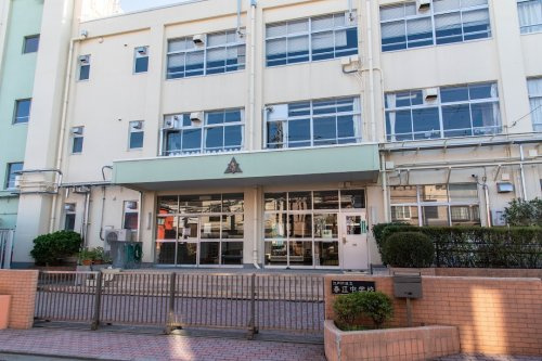 【中学校】江戸川区立春江中学校まで936ｍ