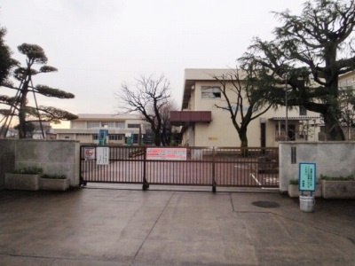 【小学校】田名小学校まで881ｍ