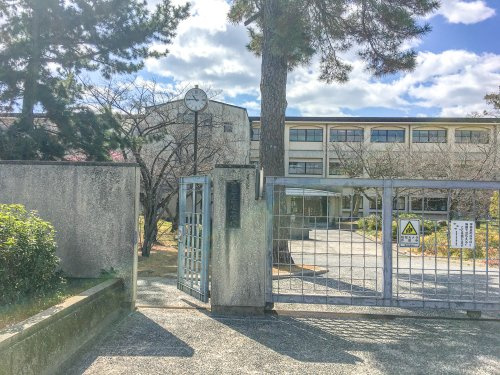 【中学校】西宮市立甲陵中学校まで1204ｍ