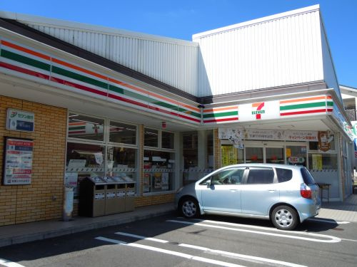 【コンビニエンスストア】セブンイレブン横須賀野比店まで701ｍ