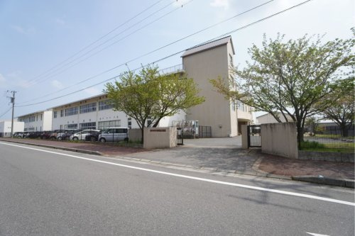 【小学校】吉野ヶ里町立東脊振小学校まで1563ｍ