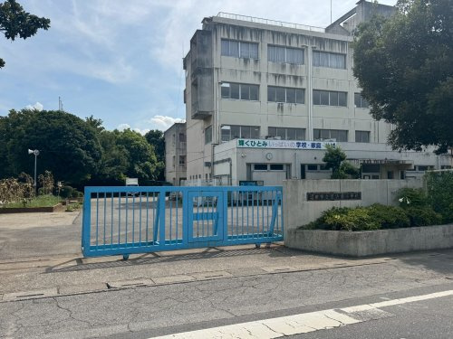 【小学校】蓮田市立黒浜南小学校まで398ｍ