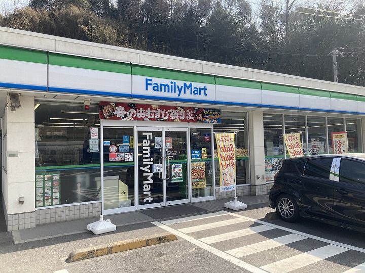 【コンビニエンスストア】ファミリーマート　福田七丁目店まで648ｍ