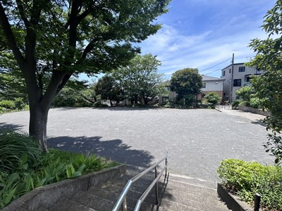 【公園】新桜ケ丘第六公園まで120ｍ