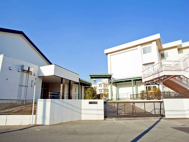 【小学校】川崎市立久地小学校まで489ｍ