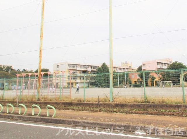 【小学校】ふじみ野市立東原小学校まで898ｍ