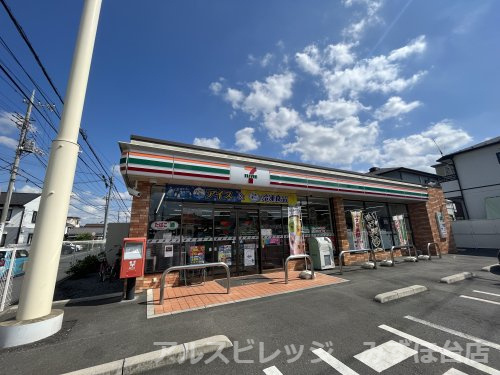 【コンビニエンスストア】セブンイレブン　川越岸町3丁目店まで135ｍ