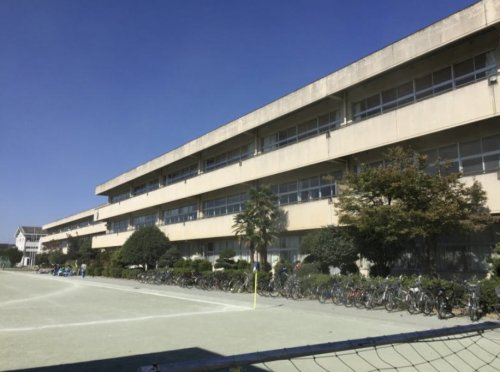 【中学校】本庄市立　本庄南中学校まで1323ｍ