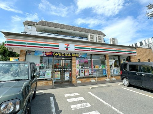 【コンビニエンスストア】セブンイレブン　埼玉大井中央店まで390ｍ