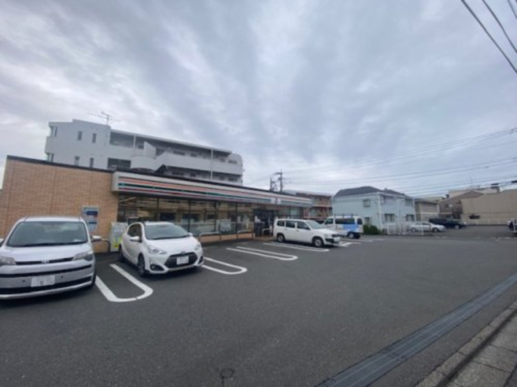 【コンビニエンスストア】セブン-イレブン　横浜日野店まで130ｍ