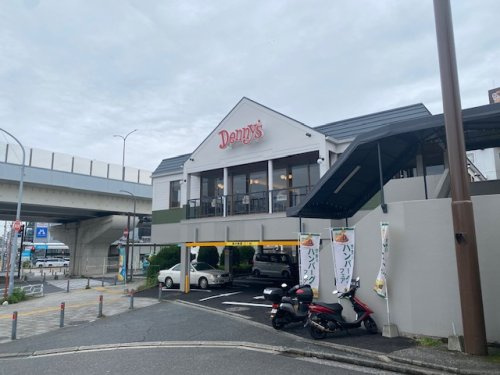 【ファミリーレストラン】デニーズ横浜日野店まで334ｍ