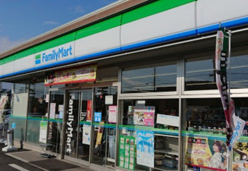【コンビニエンスストア】ファミリーマート　一宮北浦町店まで927ｍ