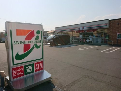 【コンビニエンスストア】セブンイレブン　茅ヶ崎松林2丁目店まで625ｍ