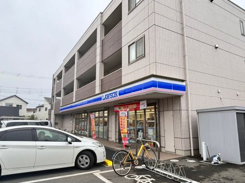 【コンビニエンスストア】ローソンさいたま高木店まで606ｍ